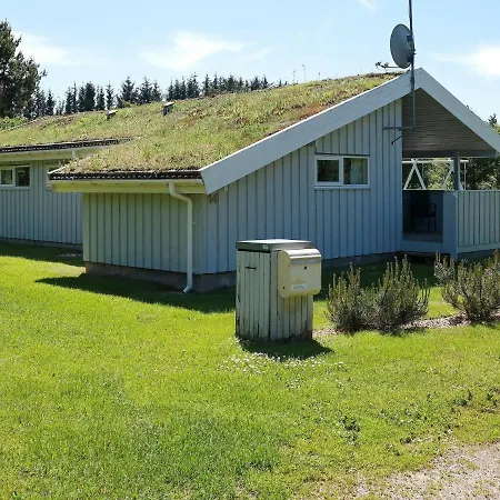 Three-bedroom In 4 Holiday home